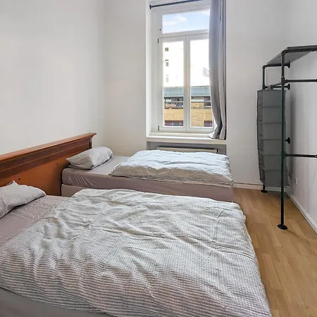 Zentrum, Schnelles Wlan, Tvs In Allen 5 Zimmern, Self-check-in, 5 Riesige Fuer Grosse Gruppen, Aufzug * Leipzig