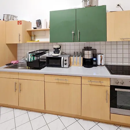 Monteurdreams-de Zentrale, Grosse 5z Wohnung, 2 Baeder, Kueche * Leipzig