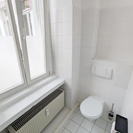 아파트 Zentrum, Schnelles Wlan, Tvs In Allen 5 Zimmern, Self-check-in, 5 Riesige Fuer Grosse Gruppen, Aufzug 라이프치히