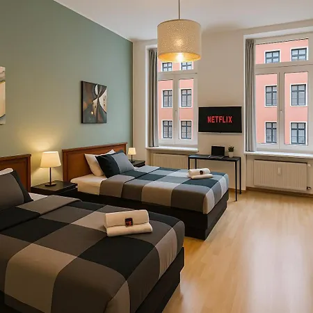 Zentrum, Schnelles Wlan, Tvs In Allen 5 Zimmern, Self-check-in, 5 Riesige Fuer Grosse Gruppen, Aufzug شقة *