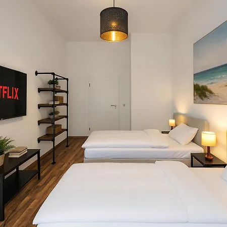 شقة Zentrum, Schnelles Wlan, Tvs In Allen 5 Zimmern, Self-check-in, 5 Riesige Fuer Grosse Gruppen, Aufzug
